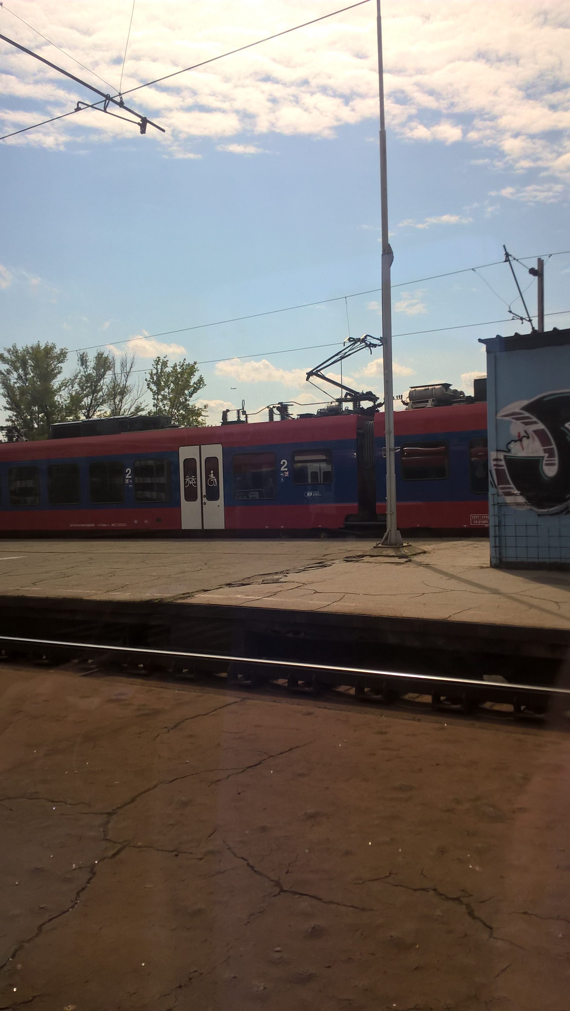 ехать на поезде в Сербии фотографии