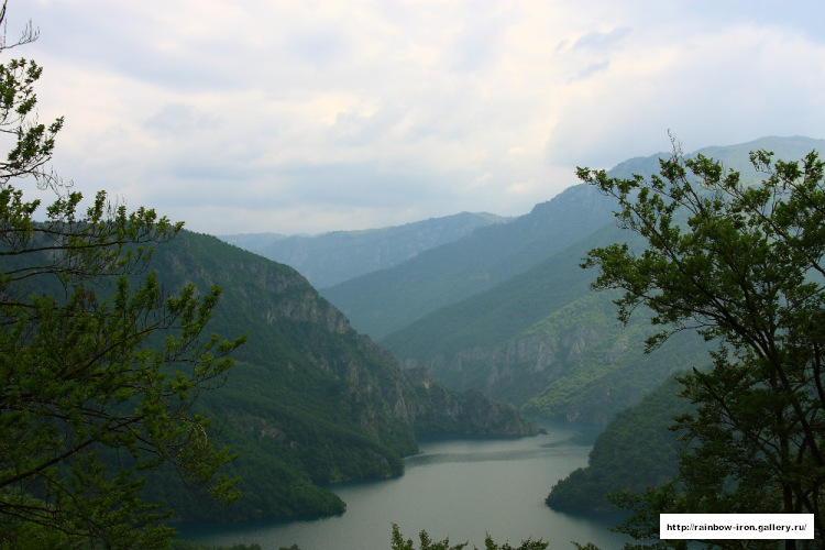 неприступные горы в Черногории