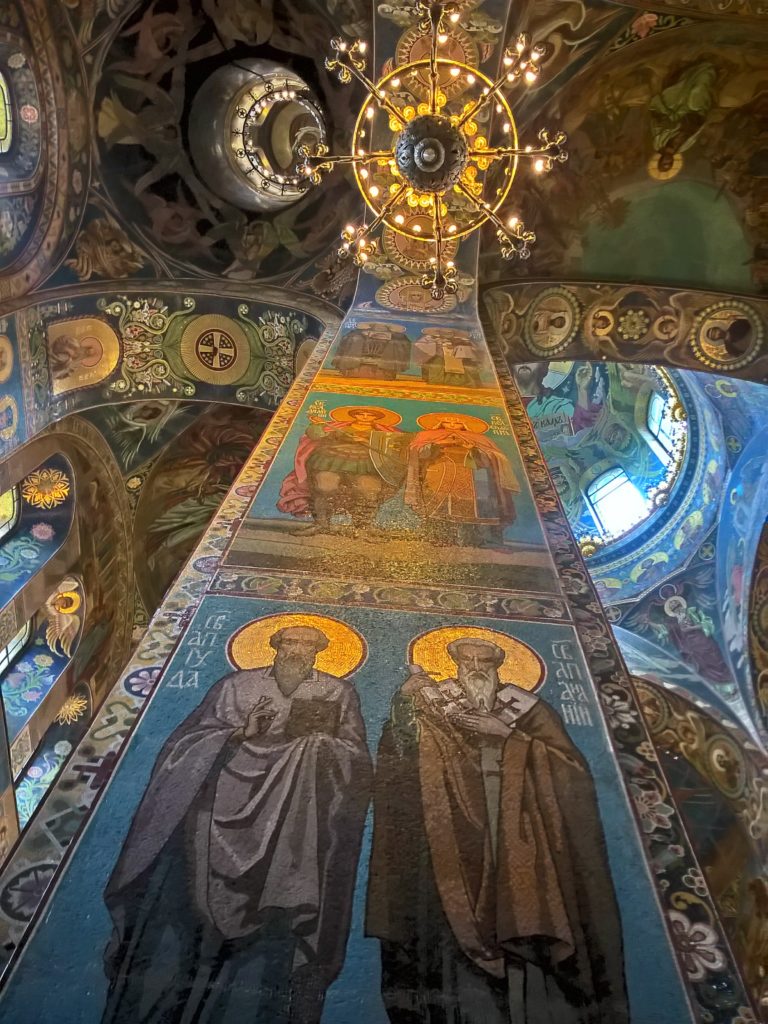 Спас на Крови в Санкт-Петербурге, внутри храма
